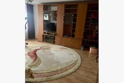 Apartament cu 3 camere decomandat, mobilat în 13 Septembrie
