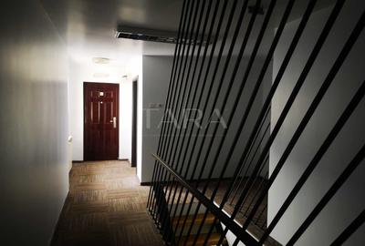 Casă spațioasă, ideală pentru locuință sau afacere - 2