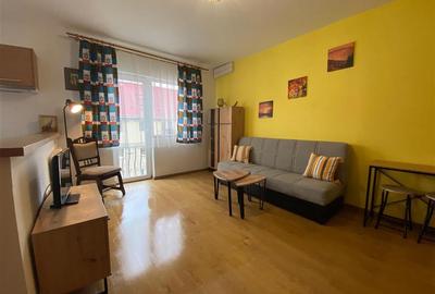 Apartament 2 camere balcon zona Vasile Aaron