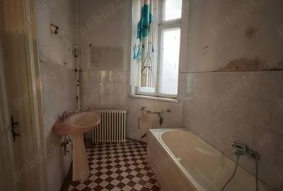 Casă cu 4 camere în Cișmigiu