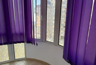 Pacurari - Etaj Intermediar - Bloc din 89 - 3 Camere Decomandat - 11