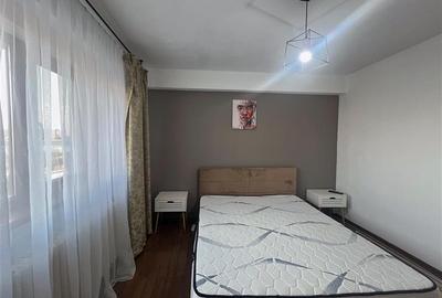 Apartament de vanzare cu 3 camere in Nicolina - 2