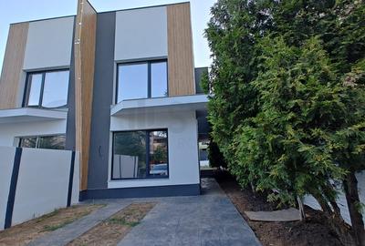 Casă individuală cu 4 camere în Ostratu