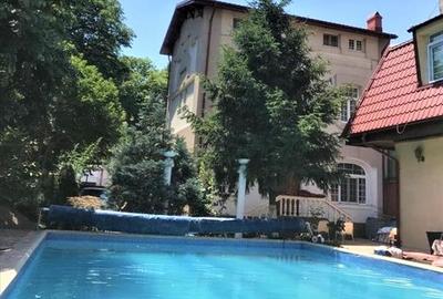 Corp vila, ideal locuinta, cu piscina si curte proprie in centru, Bucuresti - 31