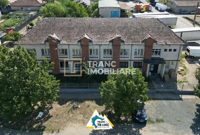 Clădire împunătoare de 540 mp pe 2 nivele în Sânnicolau Mic - 1