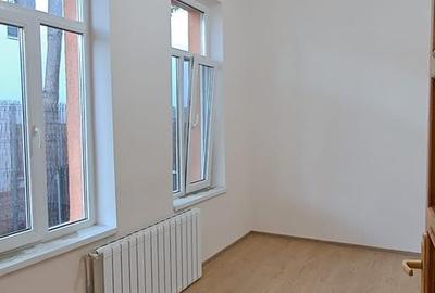 Dimitrie Cantemir - Tineretului, 350 m metrou, casa 2 camere + curte - 1