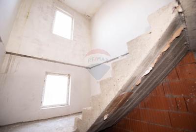 Casa individuala cu 6 camere de vanzare Singureni - 23