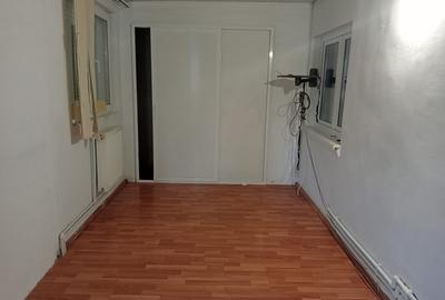 - Apartament 2 camere, Calarasi 4, parter cu balcon 15,3 mp. - 4