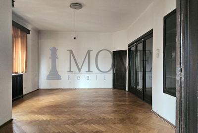 Apartament cu 4 camere circular în Rosetti