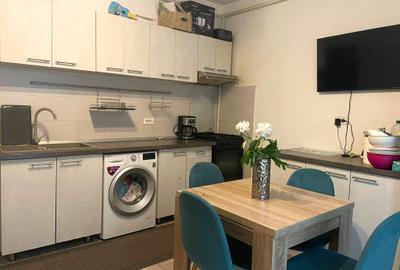 Apartament cu 2 camere semidecomandat în Cug