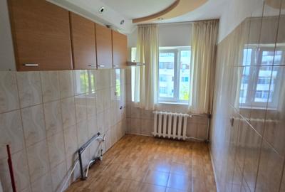 2 camere de vanzare , etaj superior, central  Focsani - 19