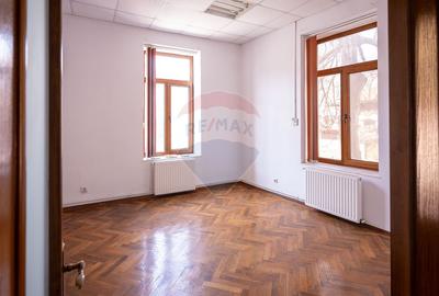 Vila de vanzare in zona peninsulara Constanta - 32