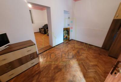 Zona Dambovita. 2 Case. Teren 933 mp. - 13