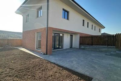 Casă tip duplex | finisat | 4 camere | zona Profi - Chinteni - 1