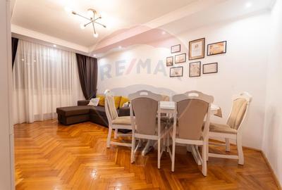 Apartament cu 3 camere de vânzare în zona Decebal - 1