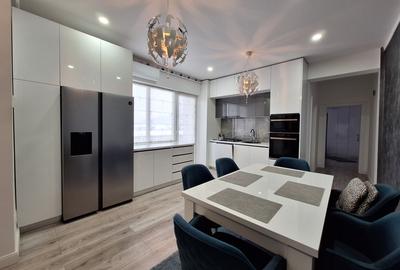 Apartament cu 3 camere semidecomandat, mobilat în Florești