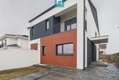 Casă individuală cu 4 camere în Moșnița Nouă