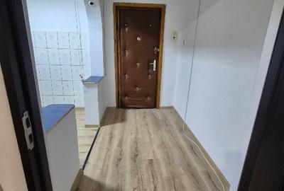 Apartament de vanzare 43 mp cu extra 9 mp balcon si beci - 2