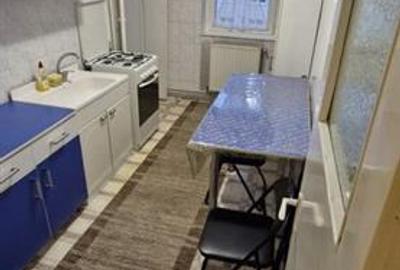 Apartament cu 2 camere decomandat în Răcădău