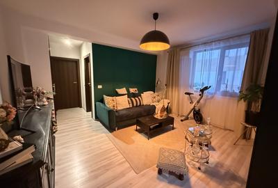 Apartament cu 2 camere semidecomandat, mobilat în Giroc