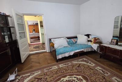 De vanzare casa din caramida in Sascut Targ cu deschidere la E85 - 4