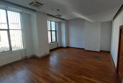 Spatiu birou situat ultracentral - 3