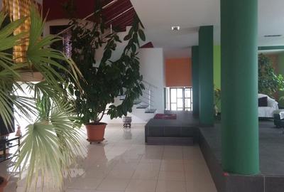 Casă individuală cu 6 camere în Pipera