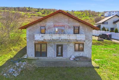 Casă la gri Intabulată de Vânzare, 5 Camere, 800mp Teren - Tomești - 4