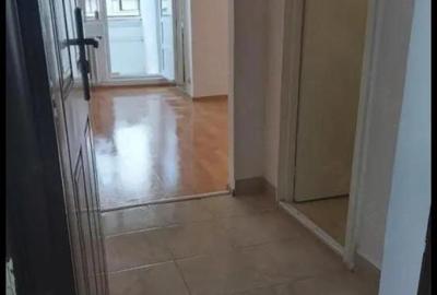 Dristot metrou/Garsoniera 27mp,bloc 1984/ 60.000euro - 1