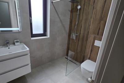 Vila eleganta Visan, intabulata / comision 0 - 8