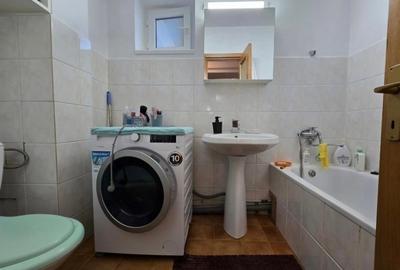 Etaj 2 Ap 2 Camere Decomandat 65mp zona Bulevard Poitiers - 9