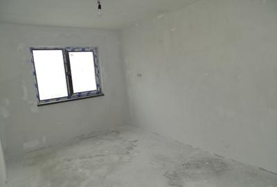 Apartament DECOMANDAT 65 mp de renovat - 3