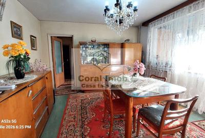 Apartament cu 3 camere semidecomandat, mobilat în Colentina
