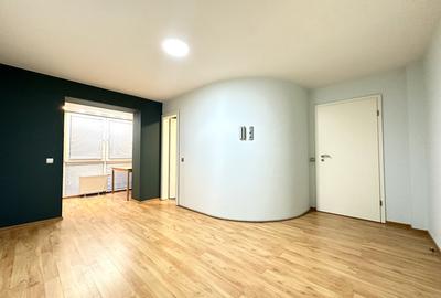 Apartament cu 2 camere semidecomandat, mobilat în Central