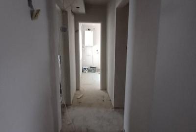 Apartament 3 camere, 2 bai decomandat- Zona Zimbru