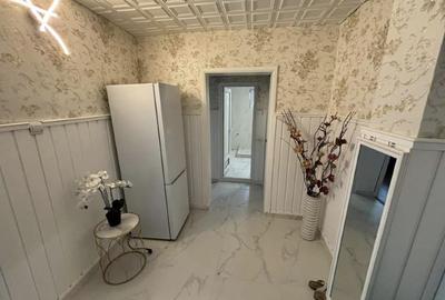 E3, apartament 2 camere decomandat, 2 balcoane, centrala, et 3 - 8