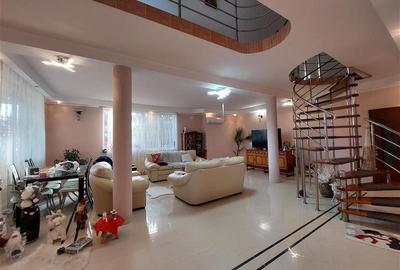 Casa mare pentru 2 familii sau pentru afacere - 5