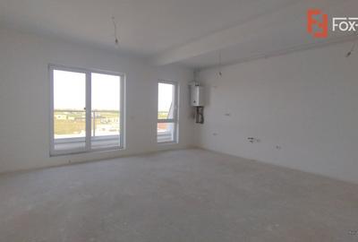 Apartament cu 3 camere decomandat în Torontalului