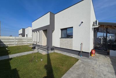 Casă individuală cu 4 camere în Berceni