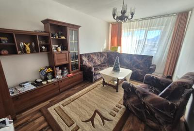 Vanzare apartament 3 camere zona Calea Bucuresti Str. Zorilor Etaj intermediar - 1