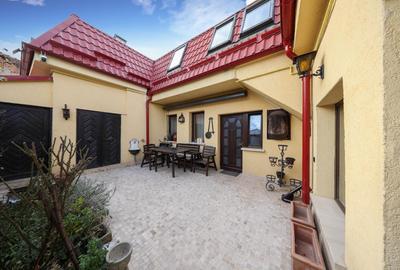 Casă deosebită de vânzare în centrul Brașovului - 2