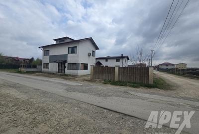 Casă individuală cu 4 camere în Clinceni