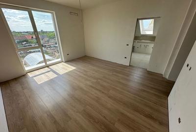 Apartment bloc nou cu lift si loc de parcare inclus - 12