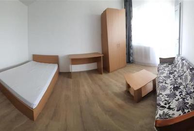 De inchiriat apartament cu 3 camere , Tatarasi, Piata Chirila