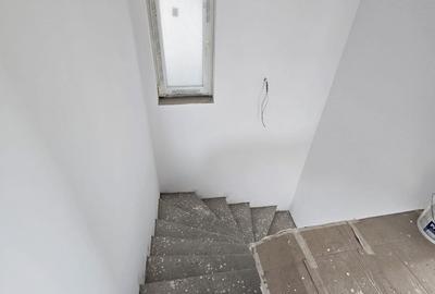 Duplex deosebit 120 mp util | Terasă 35 mp | Curte 300 mp | Comision 0 - 8