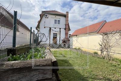 Casa de vanzare in Sibiu - curte individuala  zona  Turnisor - 2