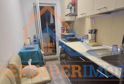 Vanzare apartament 3 camere, zona Parc Sebastian sector 5 - 1