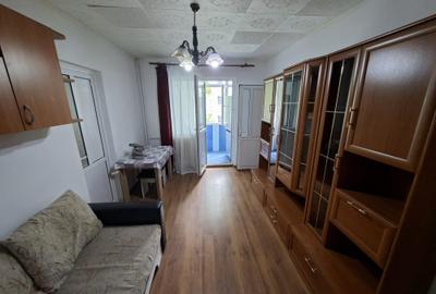 Apartament cu 2 camere, etaj 3/4, zona Tatarasi - 1