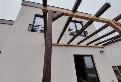 Duplex superb - toate utilitatile - personalizare interioara - 7