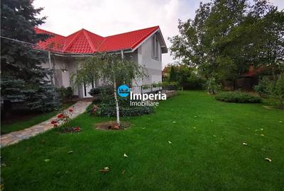 Casă individuală cu 7 camere în Bucium